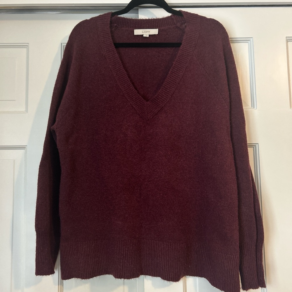 LOFT Women's Deep Burgundy V-Neck Sweater